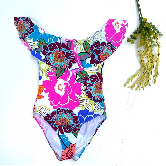 flounce bandeau one piece swimsuit